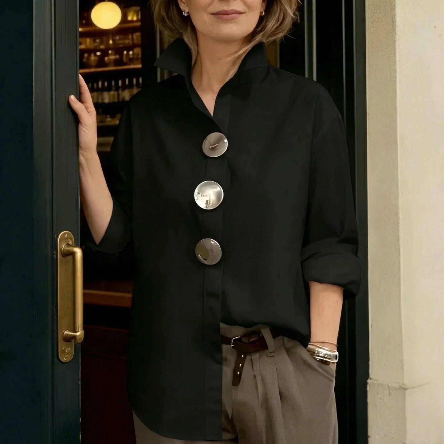 Vera™ | Blouse met Statementknopen