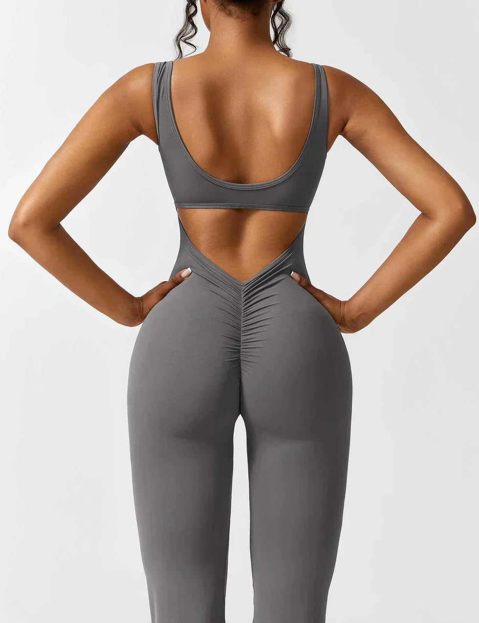 NOËLLE™ | Trendy & Flatterende V-Back Jumpsuit