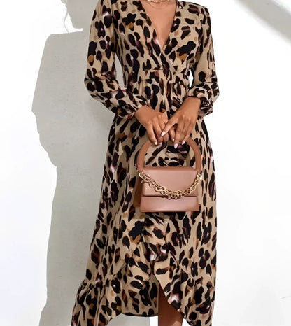 Nina™ | V-Hals Jurk met Luipaardprint